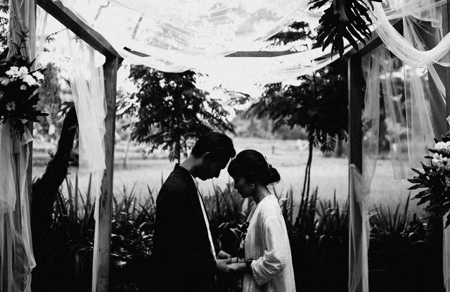 Sejoli Sejauh: Dipika & Daniel