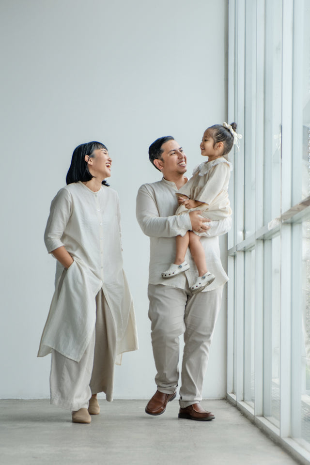 The Everyday Harmony of Resti’s Family