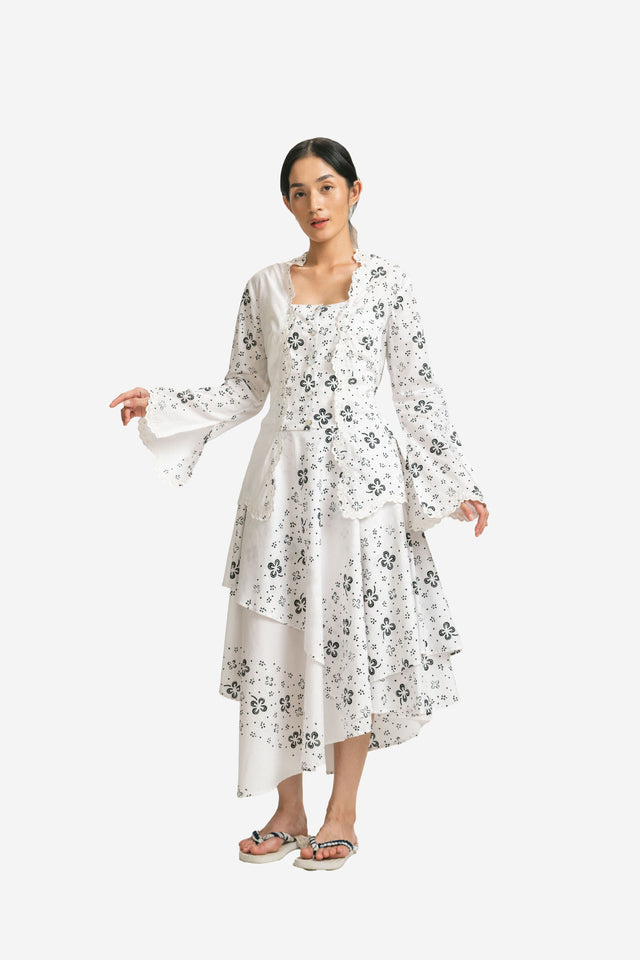 "Semanggi" - Kebaya Kaya