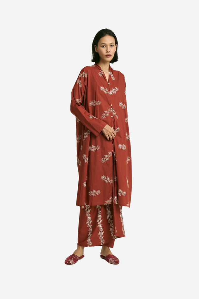 "Untaian Bunga" - Kebaya Panjang