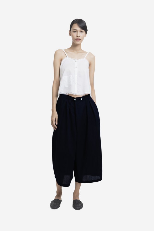 Two Buttons Midi Pants