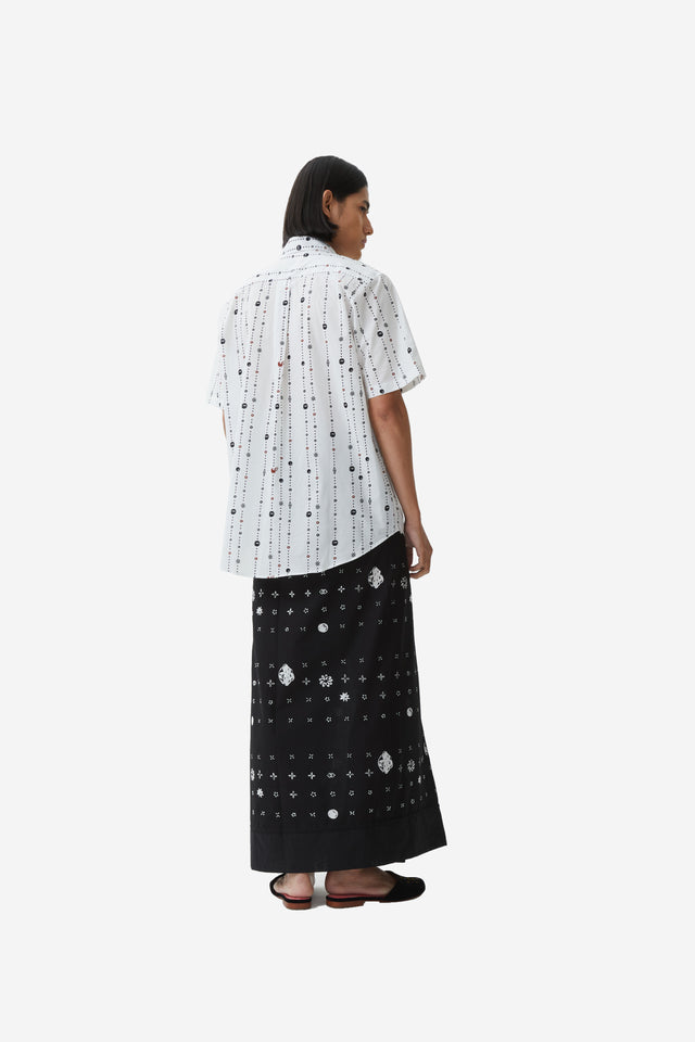 ”Sejauh Mata Memandang X Eko Nugroho” - Sarong