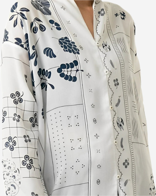 "Tambal" - Kebaya Panjang