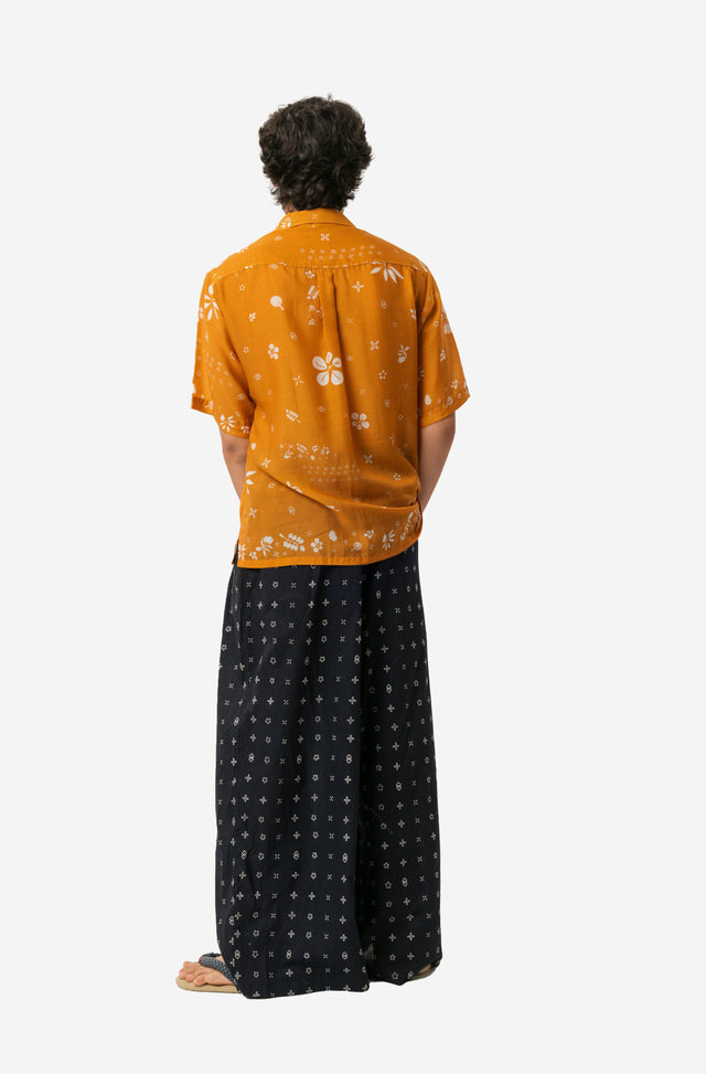 "Flora & Wiji" - Santai Shirt