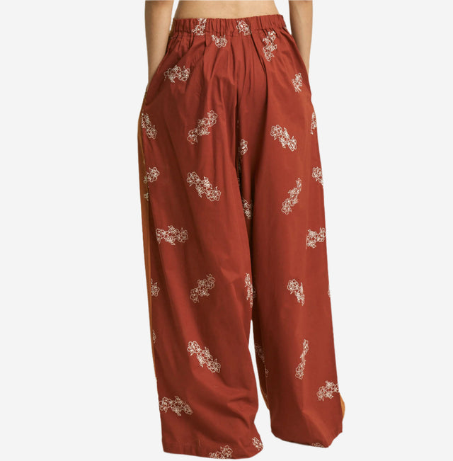"Untaian Bunga Pencar" - Two Buttons Maxi Pants
