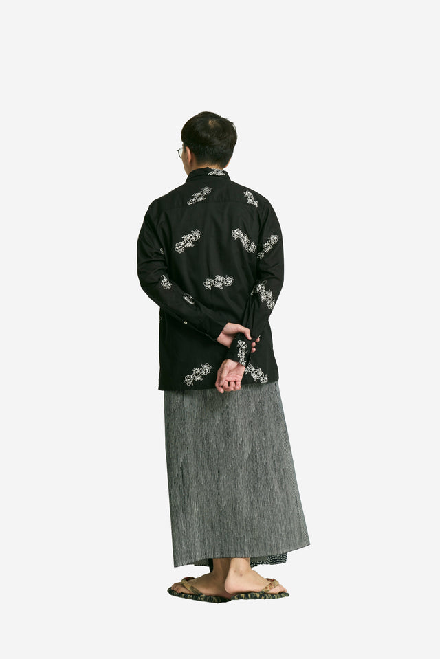 "Untaian Bunga" - Long Sleeve Shirt