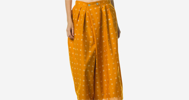 "Wiji" - Two Buttons Midi Pants