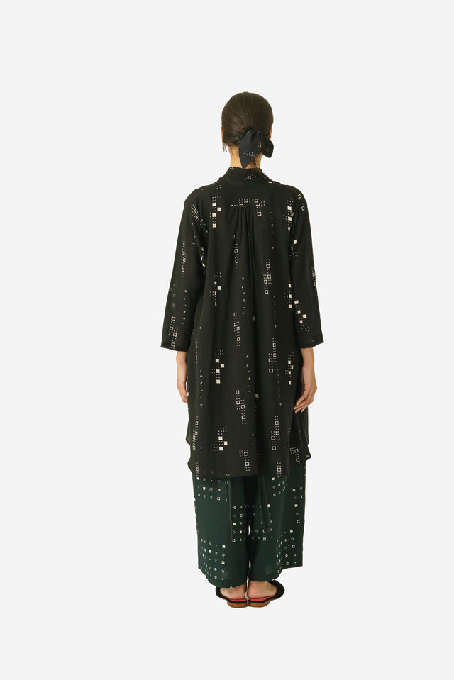 "Sejauh Mata Memandang X Tulus" - "Ruang Sendiri 2" - Kebaya Panjang