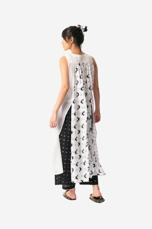 Sekar Mekar Sleeveless Blouse