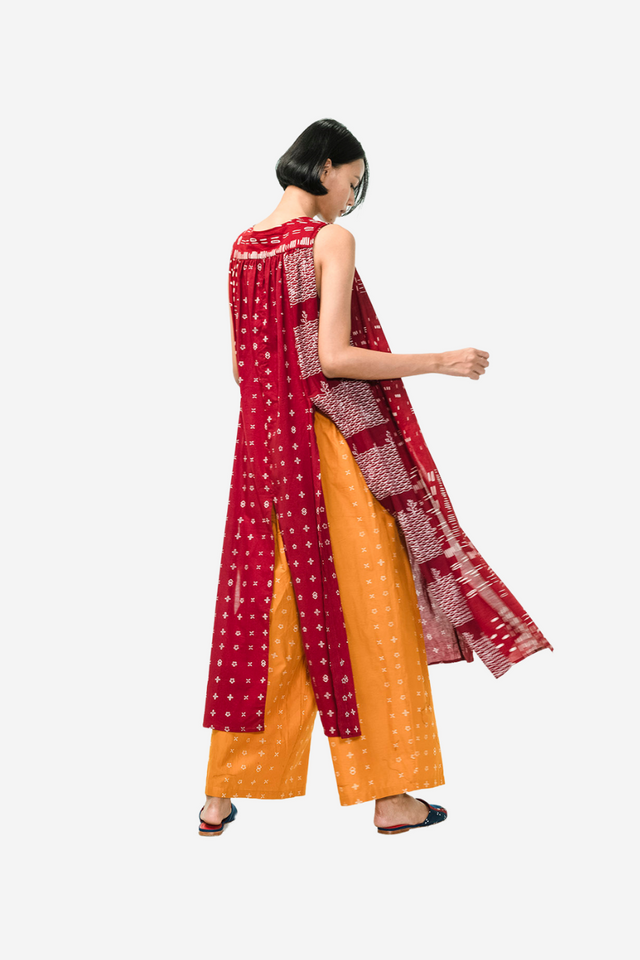 Sekar Mekar Sleeveless Blouse