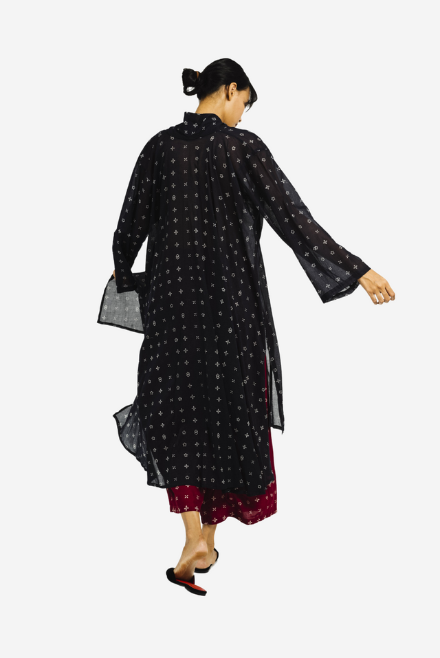 "Wiji" - Kebaya Puan