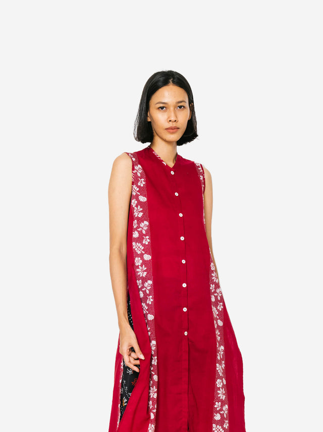 "Sejauh Mata Memandang X Dian Sastrowardoyo" "Tumbuh & Flora" - Baju Santai