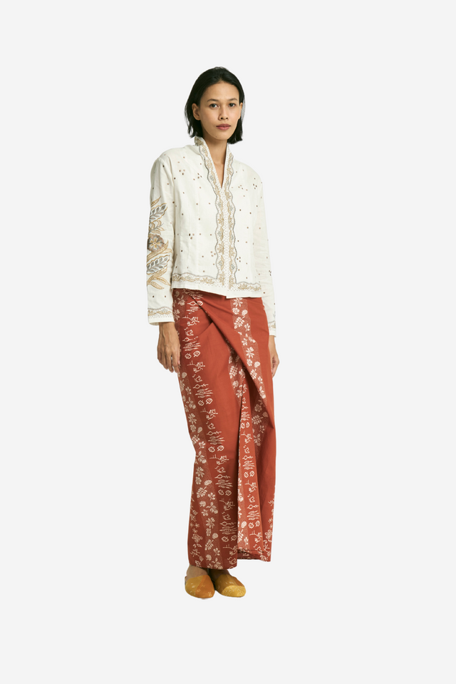 "Bunga Laut" - Embroidered Kebaya