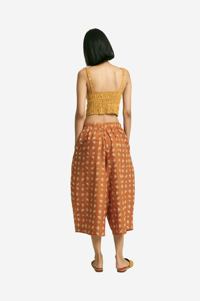 "Bunga Pencar" - Two Buttons Midi Pants