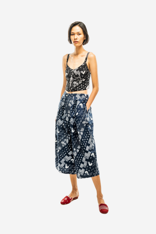 "Tambal" - Two Buttons Midi Pants