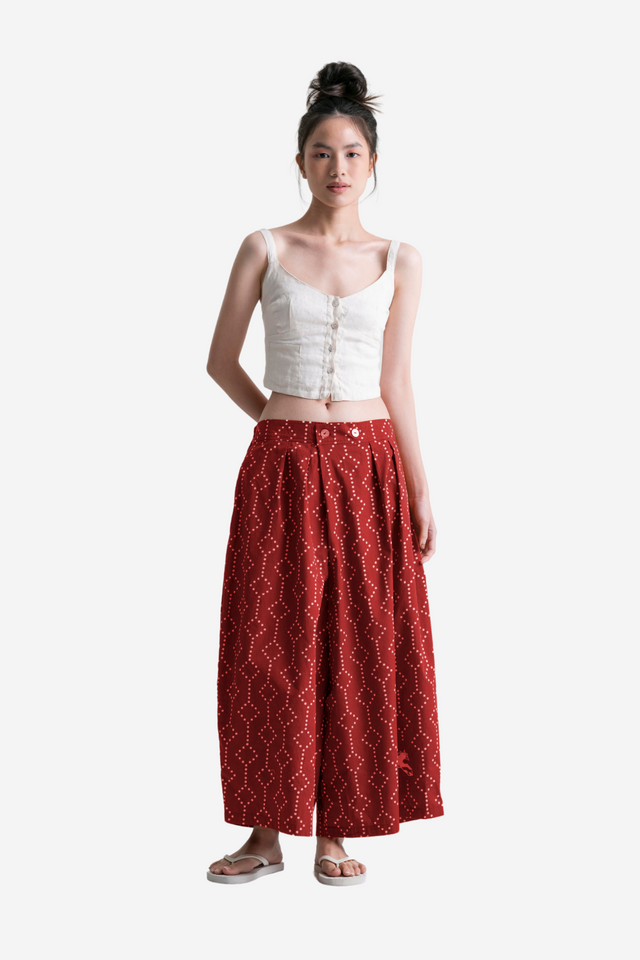 "Nitik Ayam" - Two Buttons Midi Pants