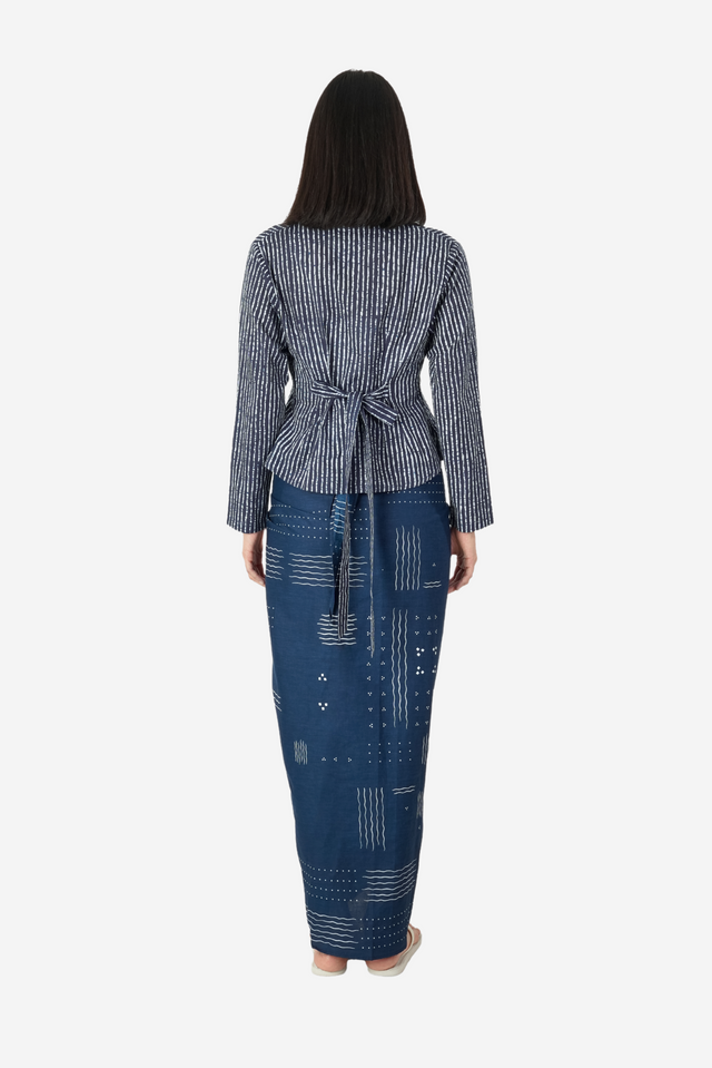 "Garis" - Plant-based Dye Kebaya Pendek