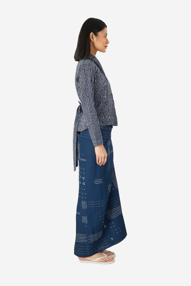 "Garis" - Plant-based Dye Kebaya Pendek