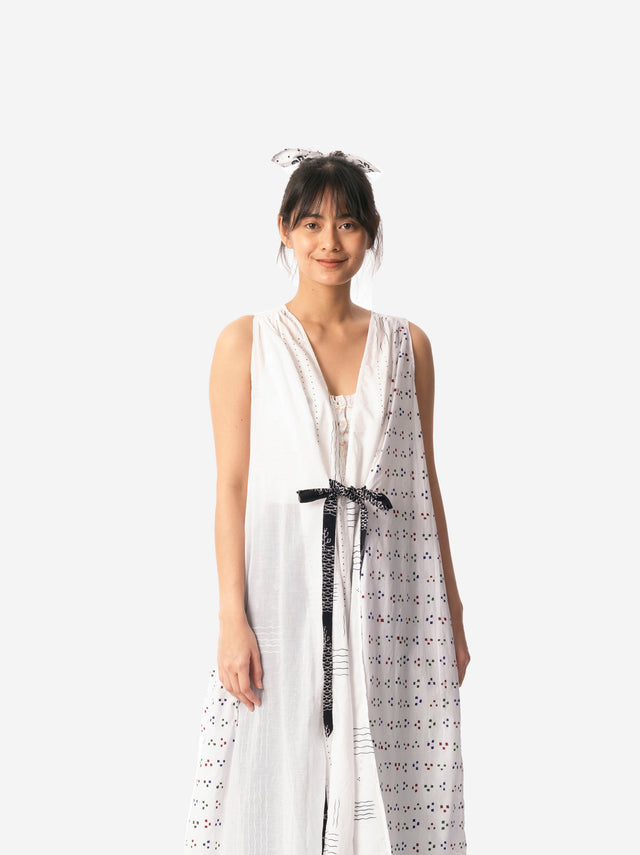 Sekar Mekar Sleeveless Blouse