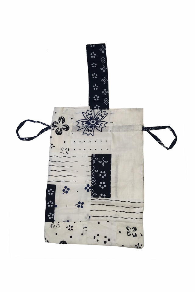 "Daur Aksen Biru" - Drawstring Pouch