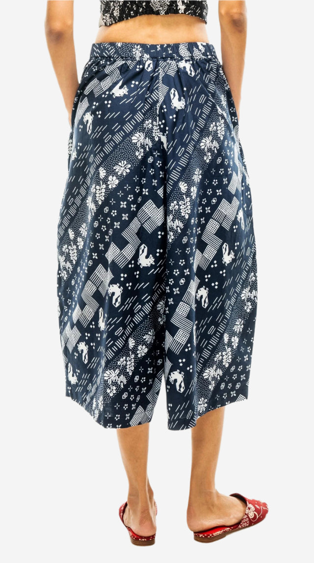 "Tambal" - Two Buttons Midi Pants