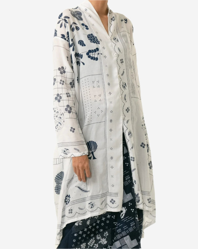 "Tambal" - Kebaya Panjang