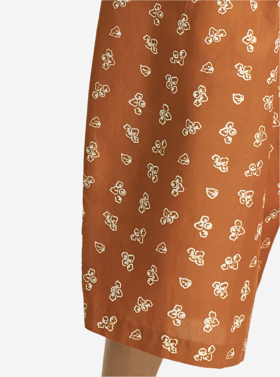 "Bunga Pencar" - Two Buttons Midi Pants