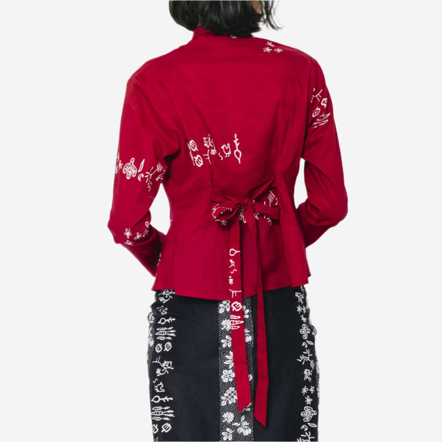 "Sejauh Mata Memandang X Dian Sastrowardoyo" "Tumbuh" - Kebaya Pendek