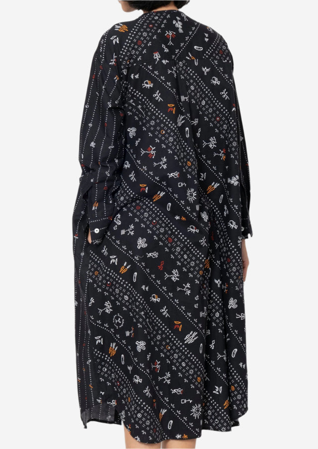 "Sejauh Mata Memandang X Dian Sastrowardoyo" "Tumbuh" - Betawi Shirtdress