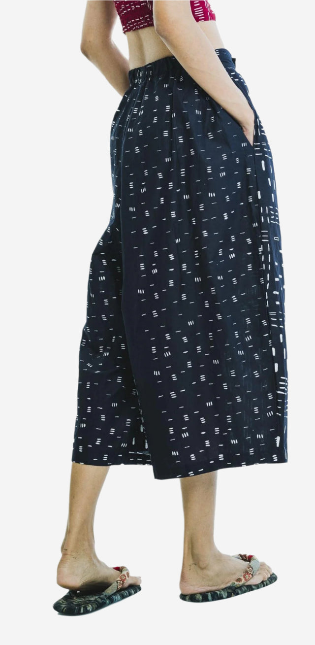 "Bambu" - Two Buttons Midi Pants