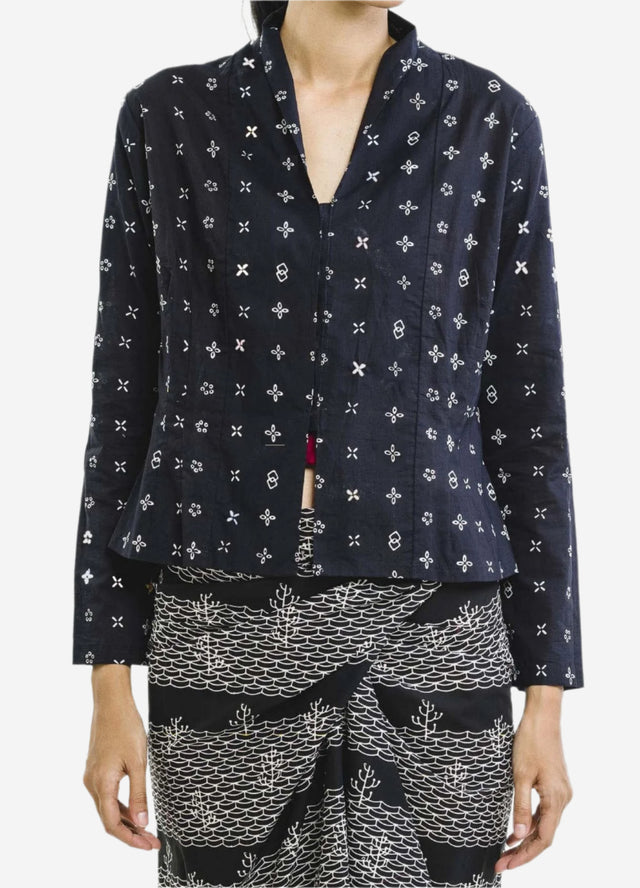 "Wiji" - Kebaya Pendek