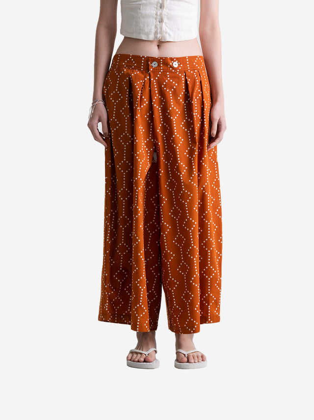 "Nitik Ayam" - Two Buttons Midi Pants