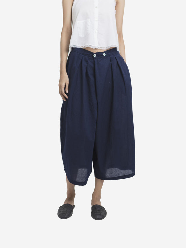 Two Buttons Midi Pants