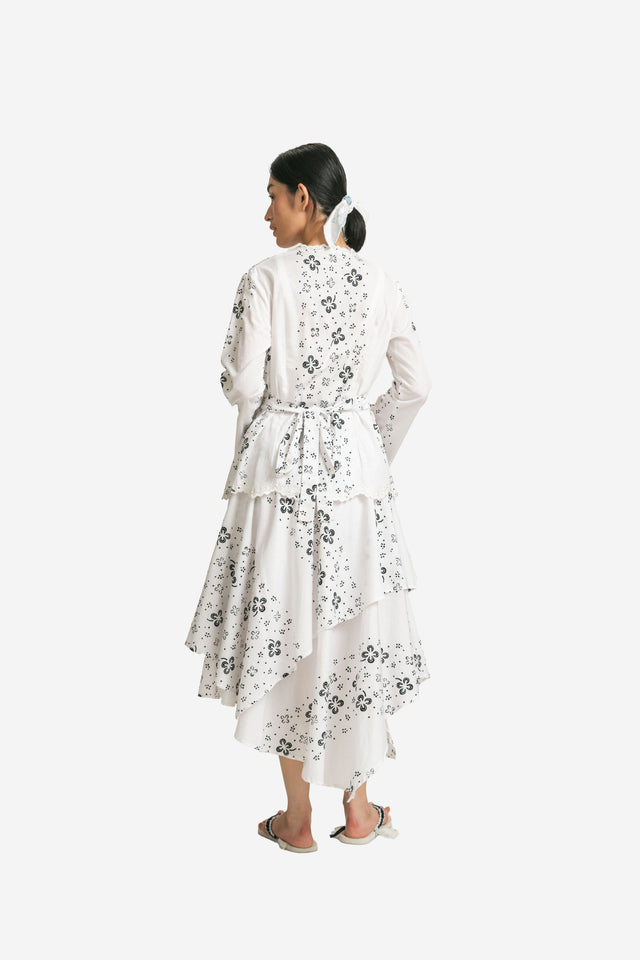 "Semanggi" - Kebaya Kaya