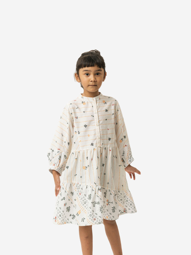 "Sejauh Mata Memandang X Dian Sastrowardoyo" "Tumbuh & Flora" - Kids Dress