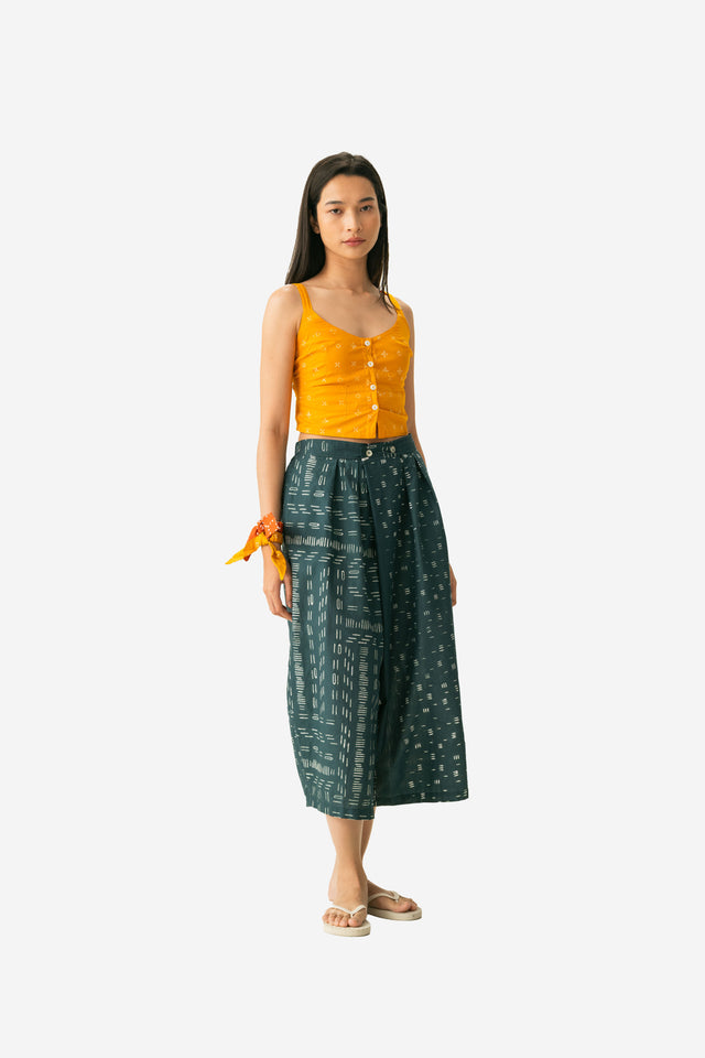 "Bambu" - Plant-based Dye Two Buttons Midi Pants