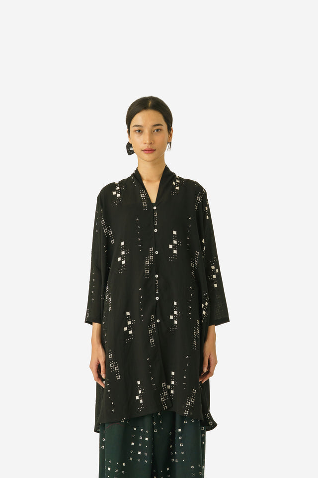 "Sejauh Mata Memandang X Tulus" - "Ruang Sendiri 2" - Kebaya Panjang