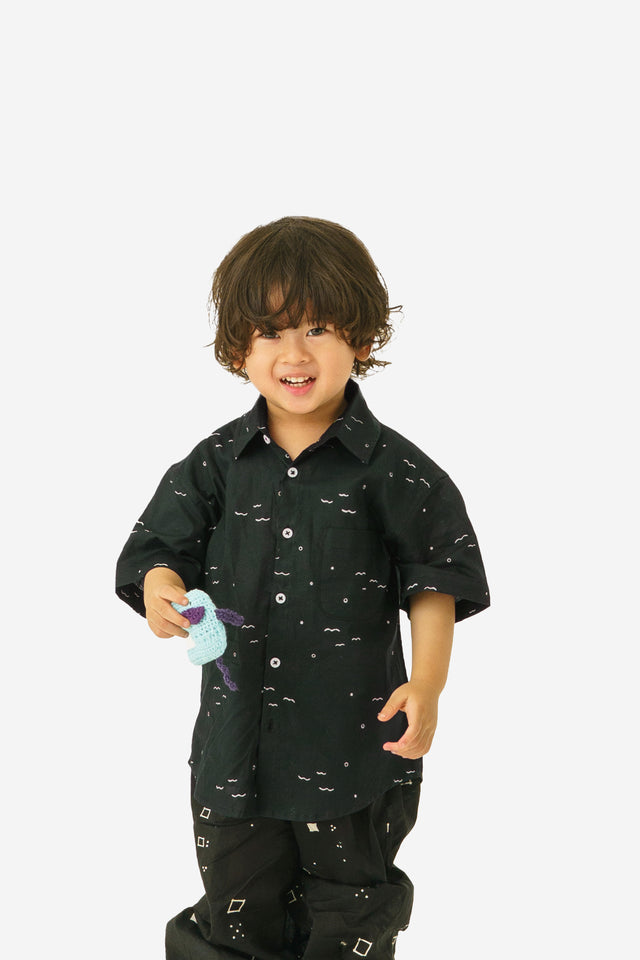 "Sejauh Mata Memandang X Tulus" - “Remedi” - Kids Shirt