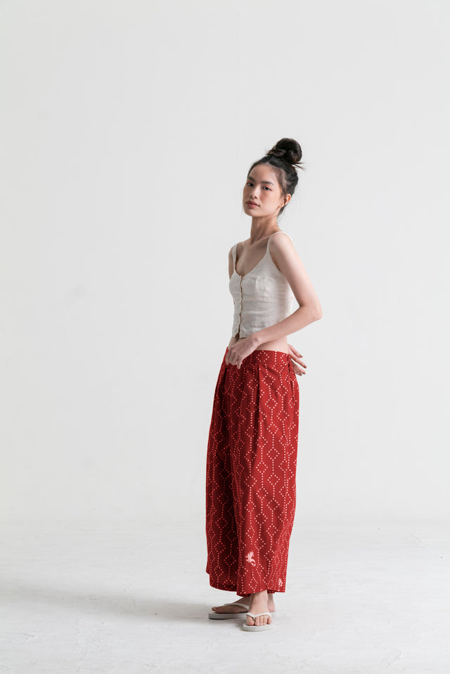 "Nitik Ayam" - Two Buttons Midi Pants