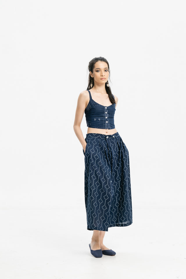 "Nitik Ayam" - Plant-based Dye Two Buttons Midi Pants