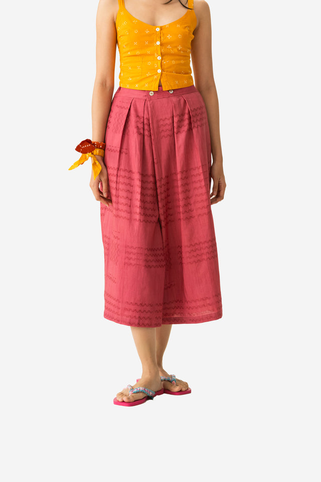 "Puspa" - Two Buttons Midi Pants