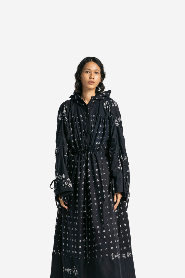 "Sejauh Mata Memandang X Adrian Gan" - Look 8