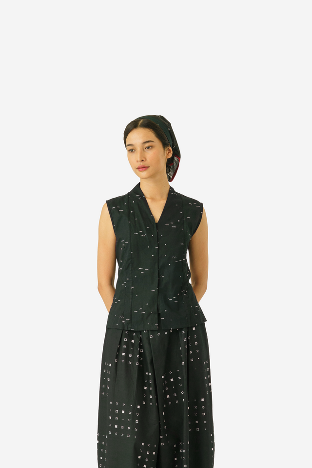 "Sejauh Mata Memandang X Tulus" - "Remedi" - Kebaya Santai