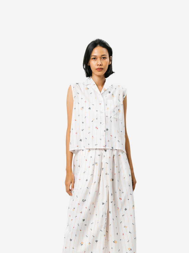 "Sejauh Mata Memandang X Dian Sastrowardoyo " "Tumbuh" - Padma Sleveless Shirt