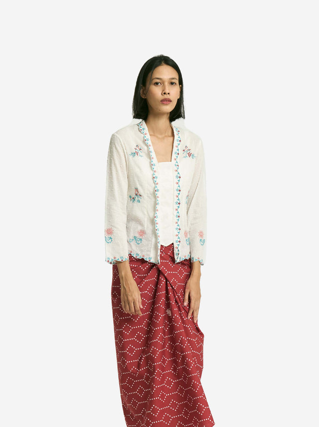 "Tumbuh" - Embroidered Kebaya Kutu Baru