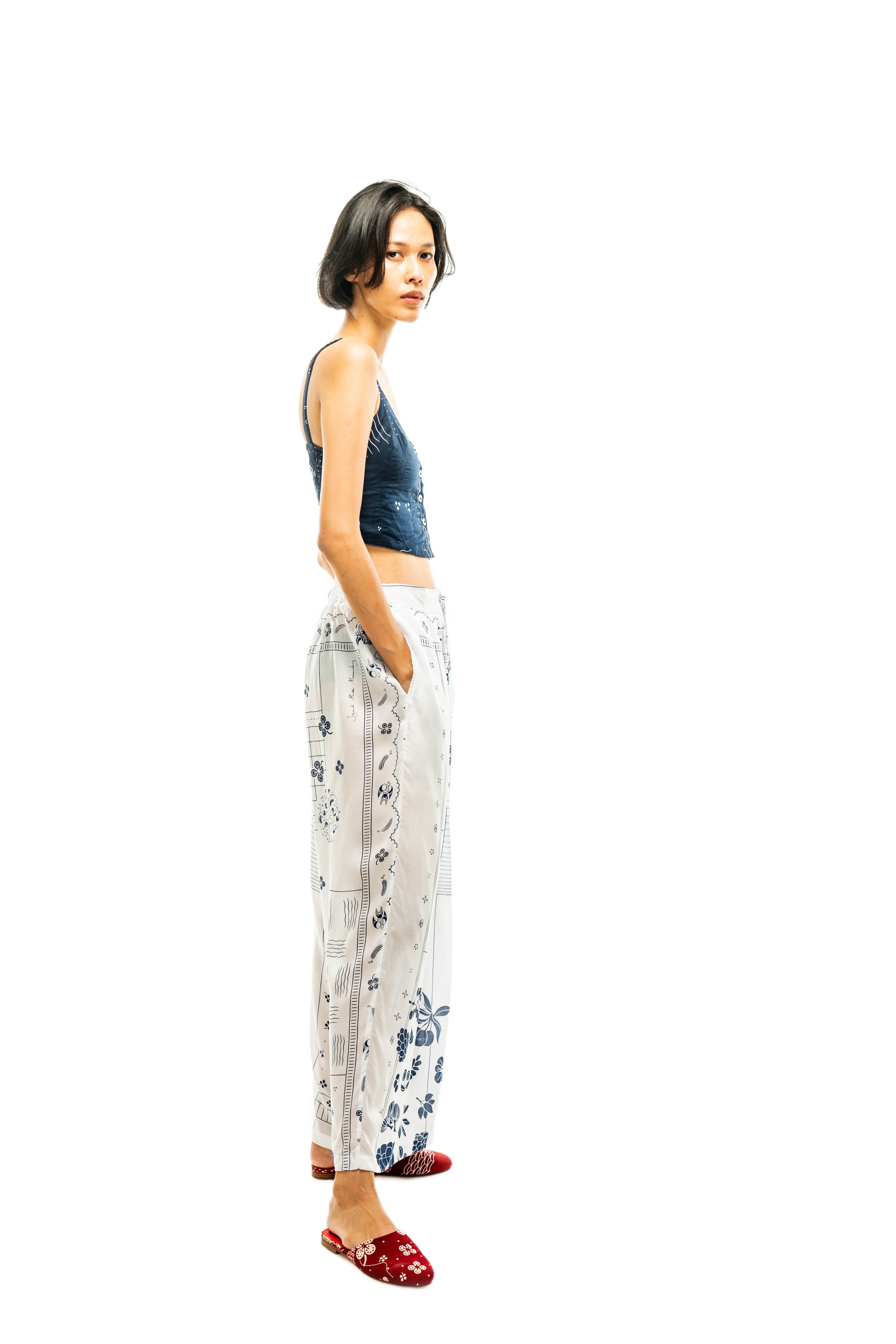 &quot;Tambal&quot; - Two Buttons Maxi Pants