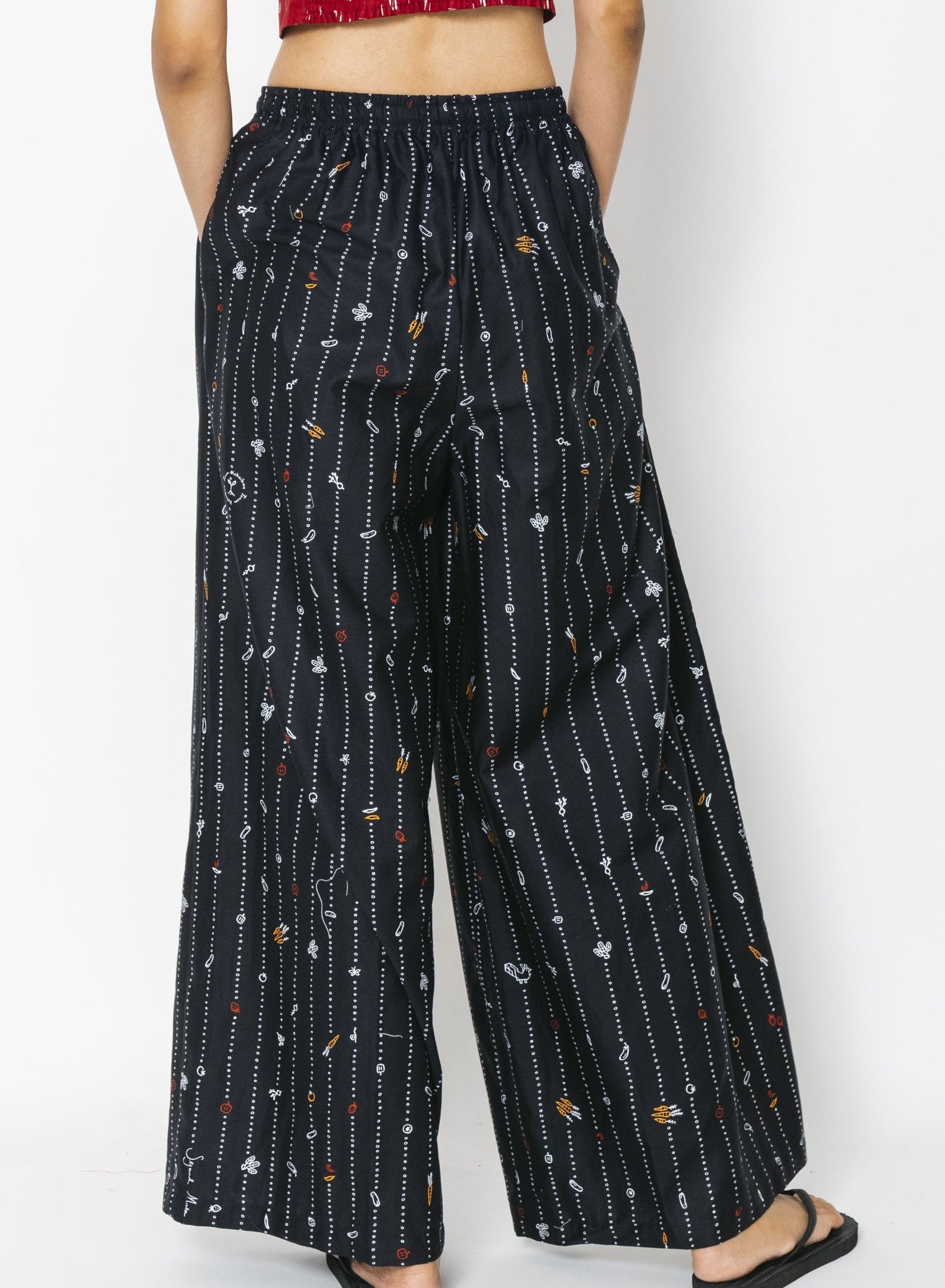&quot;Tumbuh&quot; - Woman&#39;s Tilem Pajama Pants