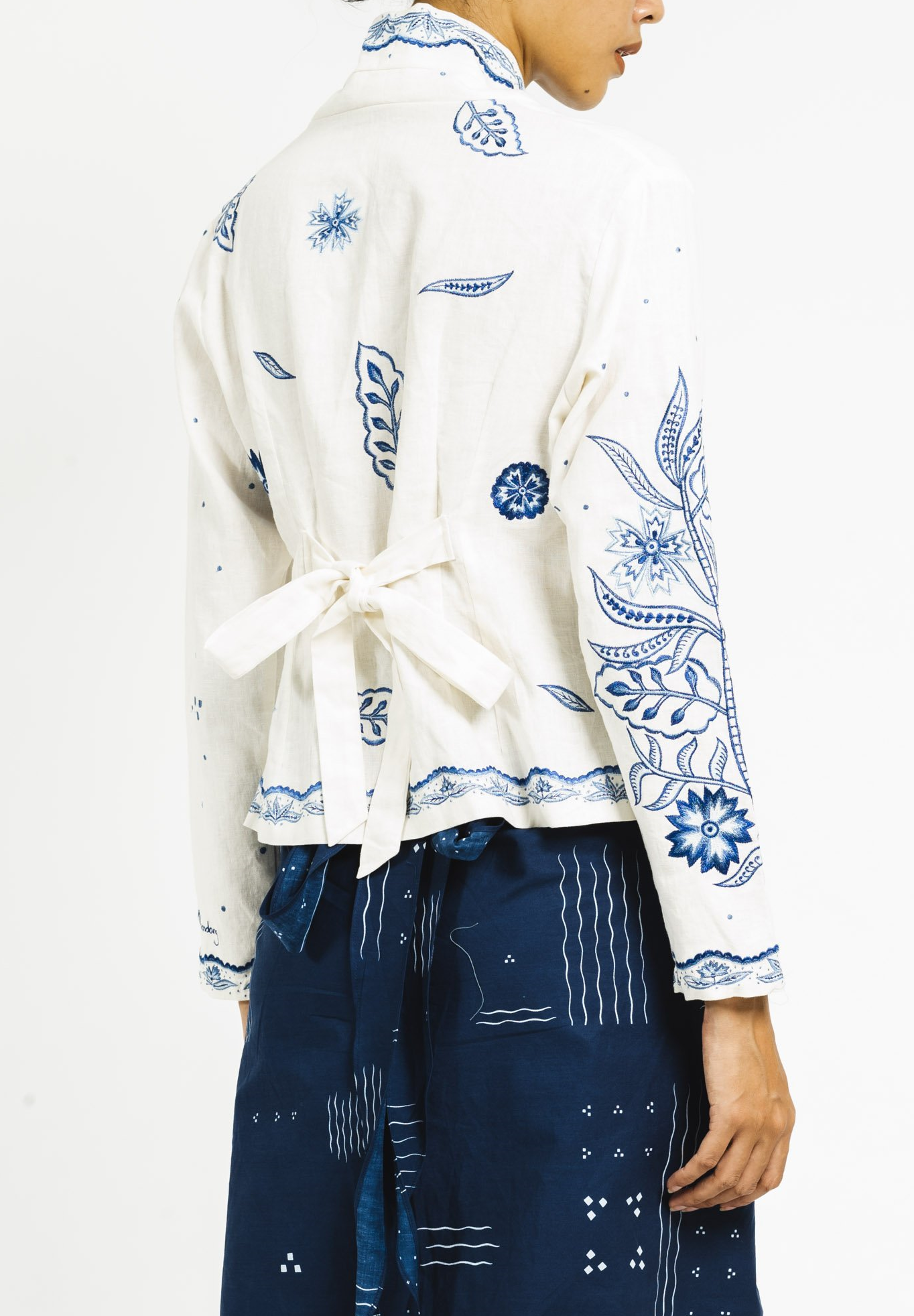 &quot;Bunga Laut&quot; - Embroidered Kebaya